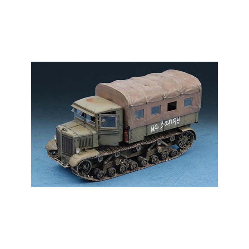 Soviet Voroshilovets tractor. TRUMPETER 07110 Soviet Voroshilovets tractor. TRUMPETER 07110