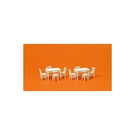 Tables and chairs. PREISER 17217