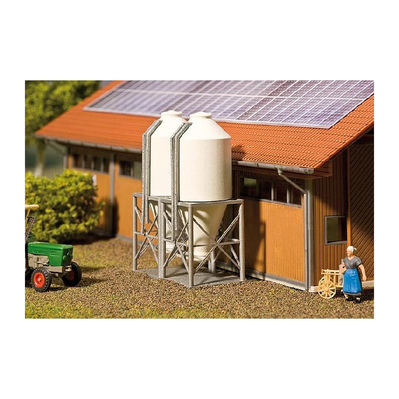 Silos de grano. FALLER 130530
