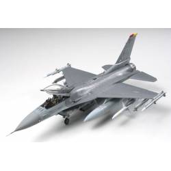 Lockheed Martin F-16CJ.