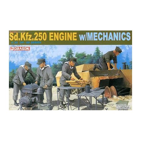 Sd.Kfz.250 engine with mechanics. DRAGON 6112