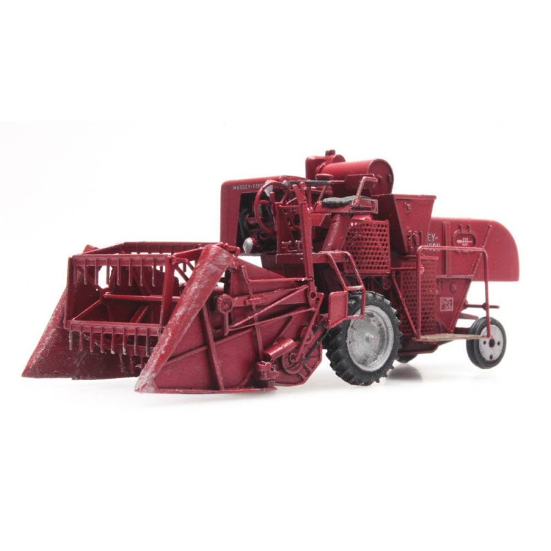 MF830 Combine.