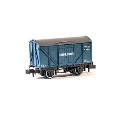 "Servicio de economato" box wagon. PECO NR-P935