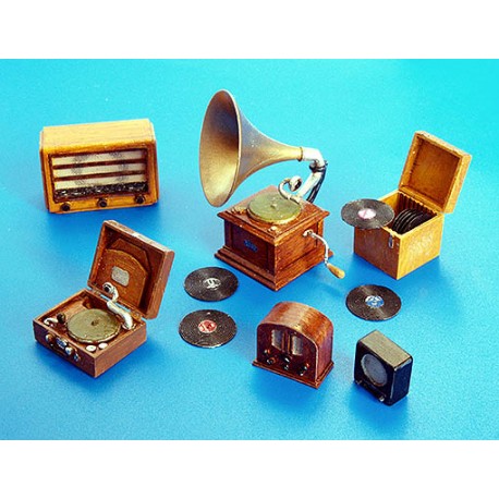 Gramophones and radios. PLUS MODEL 266