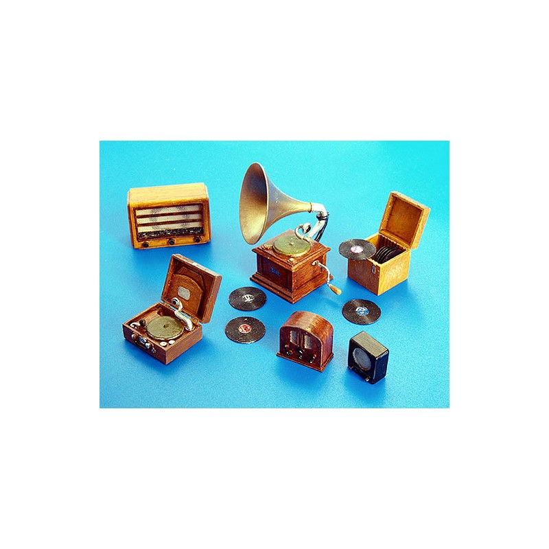 Gramófonos y radios. PLUS MODEL 266