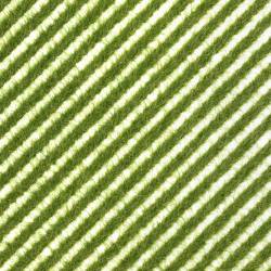 Rangées d’herbe, vert printanier.