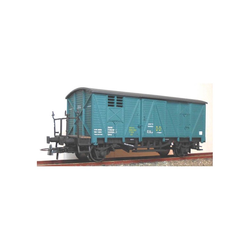 Vagón cerrado con balconcillo J-305329. KTRAIN 0703O