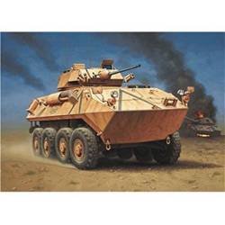 LAV-25 "Piranha". REVELL 03054