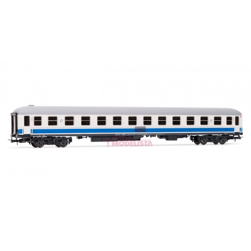 RENFE 2nd class coach, B12-12233. RENFE 2nd class coach, B12-12233.