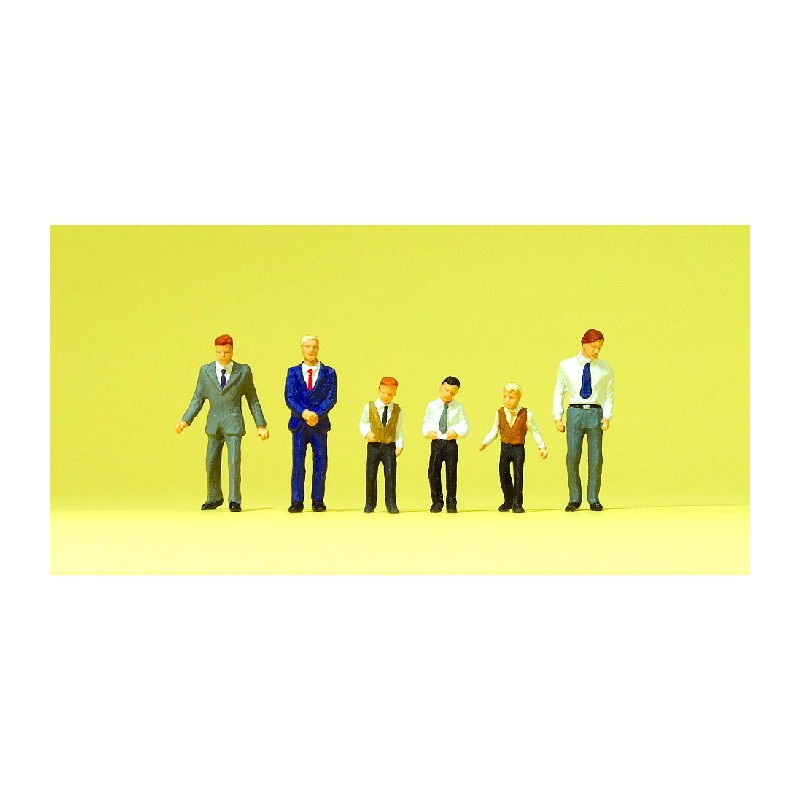 Churchgoers. PREISER 10560