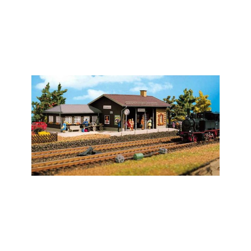 Pequeña estación de tren. VOLLMER 3525