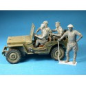 Équipage de la Jeep britannique.