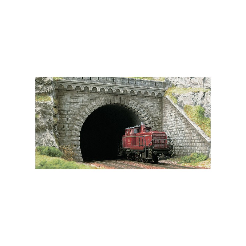 Boca de túnel con muro lateral. BUSCH 7023