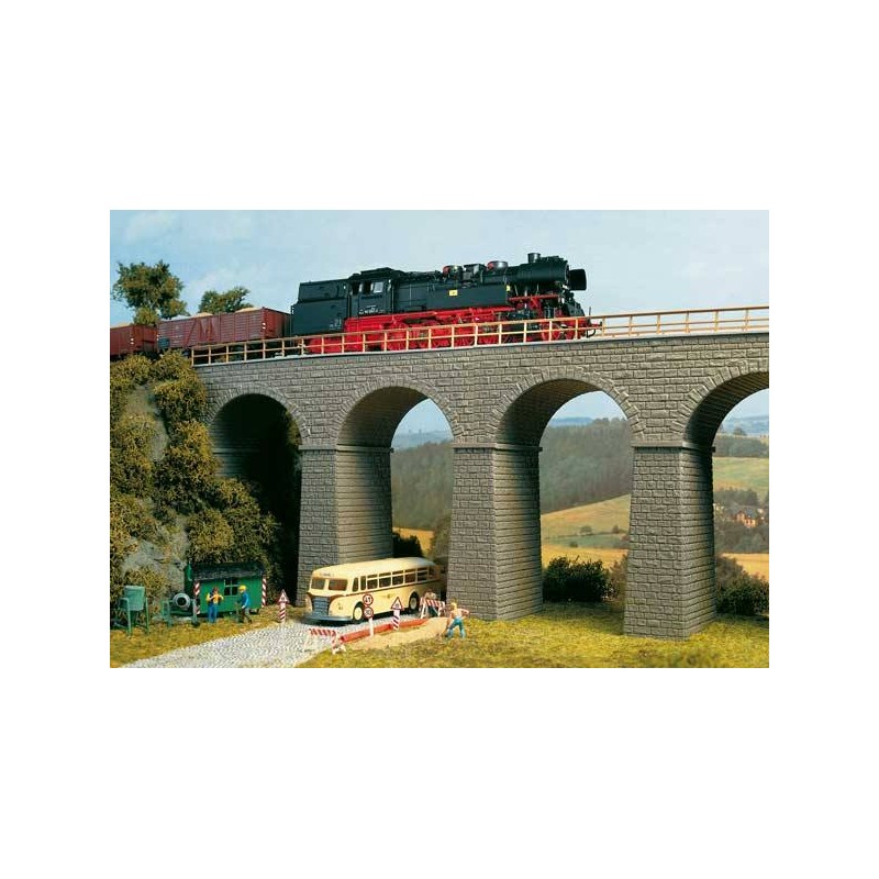 Viaducto de piedra recto. AUHAGEN 11344