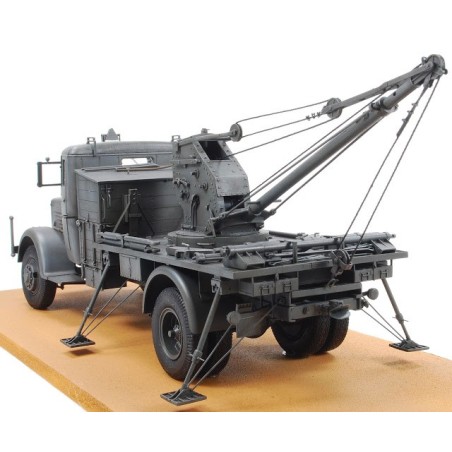 AFV CLUB 35279 German Kfz.100 Bussing Nag 4500a w/ 3t Crane