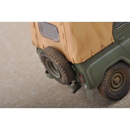 Vehículo todoterreno soviético UAZ-469.