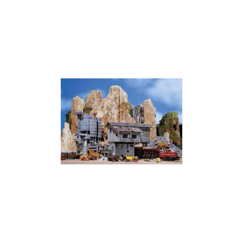 Old stone-crushing plant. FALLER 130961