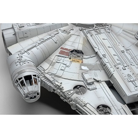 Star Wars: Millenium Falcon.