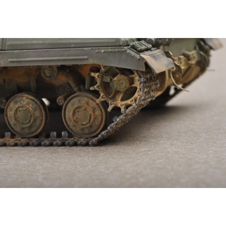 Maquette soviétique T-64 1972.
