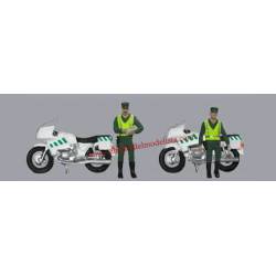 Guardia Civil auf Motorrädern.