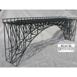 Puente metálico alto en arco. HACK BRUCKEN H60-2
