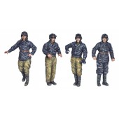 Soviet tank crew, flame and heavy tanks.