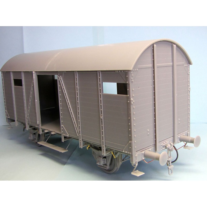 THUNDER MODEL 35902 German Gedeckter Guterwagen Gr 15t, Models