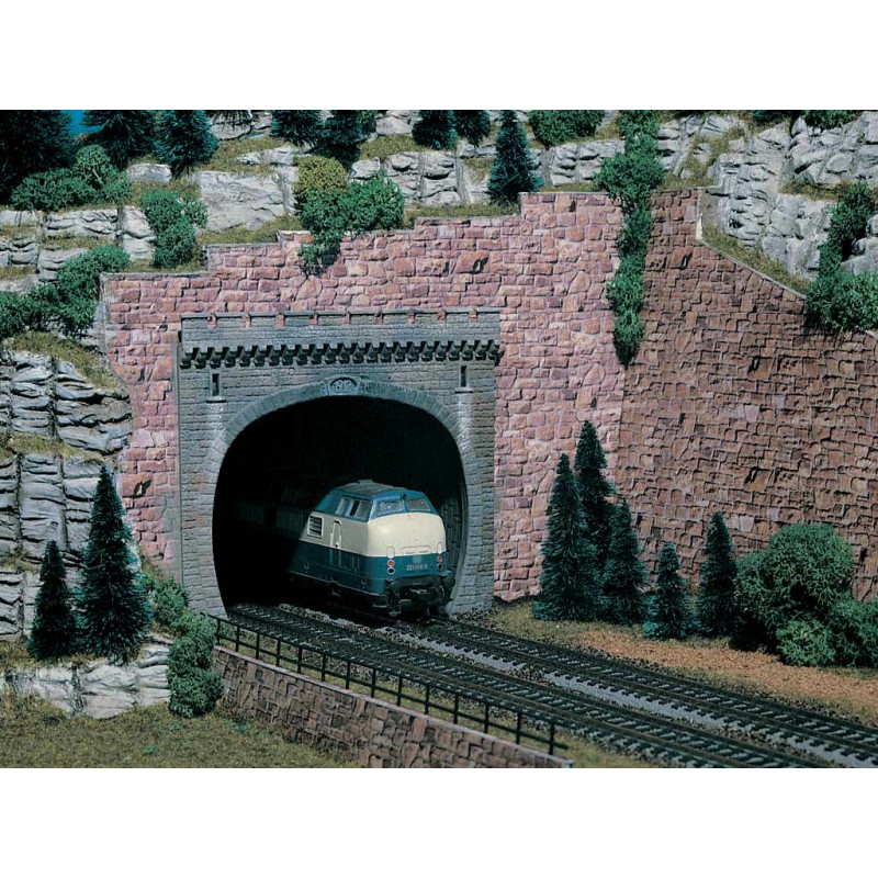 Tunnel portal, double track, 2 pcs. Tunnel portal, double track, 2 pcs.