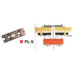 Unterstützung unter der Platine für PL10-Motoren (x5).