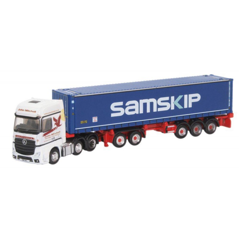 Mercedes Actros con trailer, "John Mitchel".