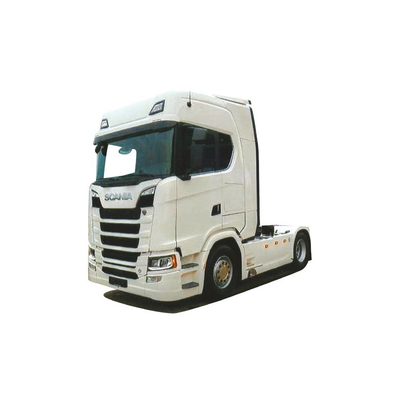 Scania S, tres ejes.