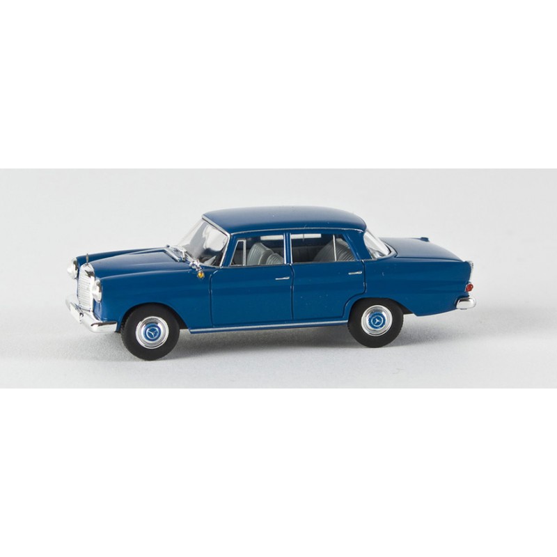 MB 190 c, azul. MB 190 c, azul.