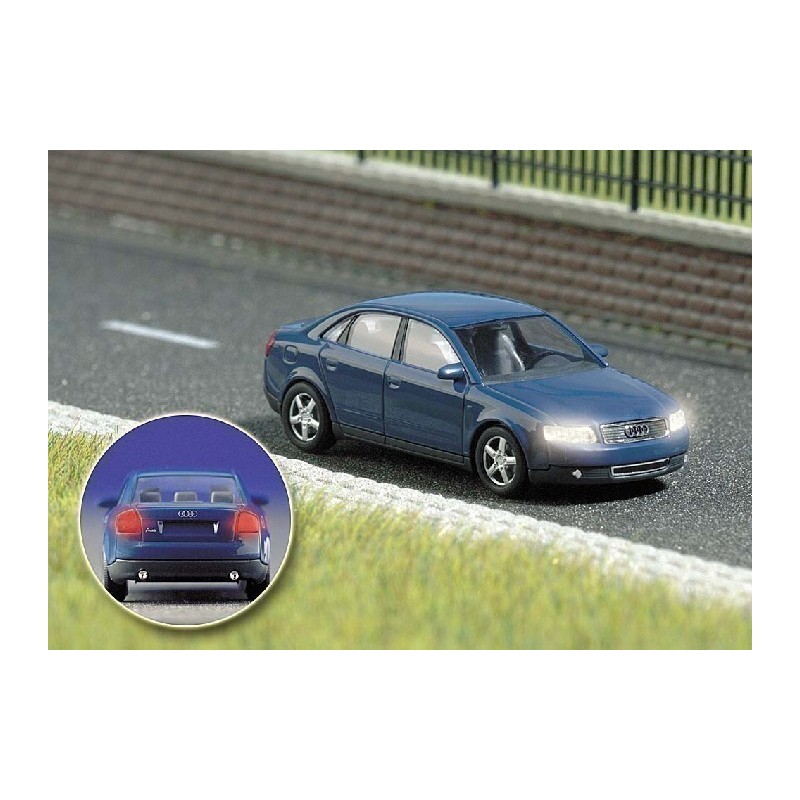 Audi A4 con luces. BUSCH 5651 Audi A4 con luces. BUSCH 5651