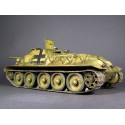 Jagdpanzer SU-85(r) con tripulación.