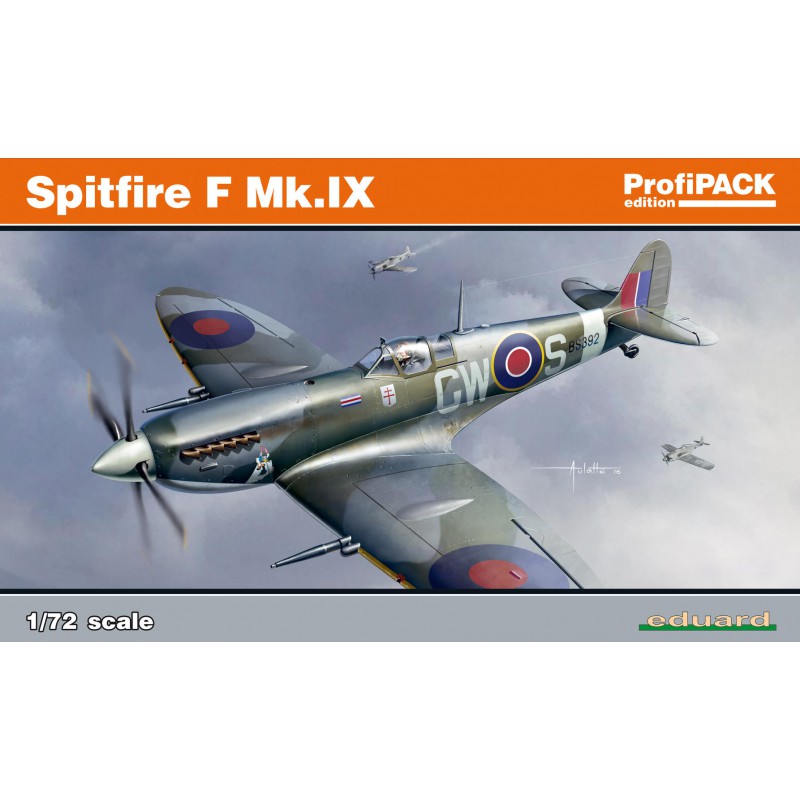 Spitfire F Mk.IX. Spitfire F Mk.IX.