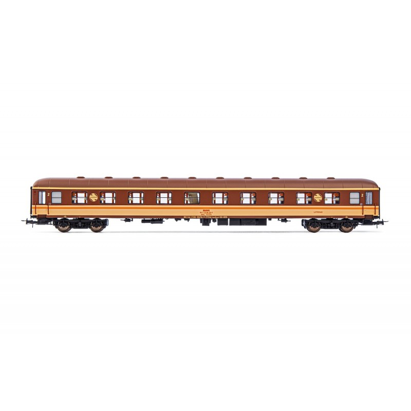 2nd class couchetters coach, BBL 8225. RENFE. 2nd class couchetters coach, BBL 8225. RENFE.
