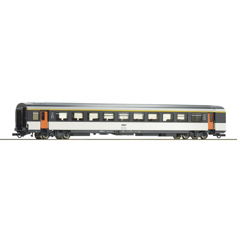 1st class corail open-plan coach, SNCF. 1st class corail open-plan coach, SNCF.