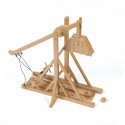 Tebuchet, máquina de asalto medieval.