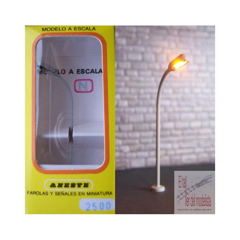 Highway Lamppost. ANESTE 2500