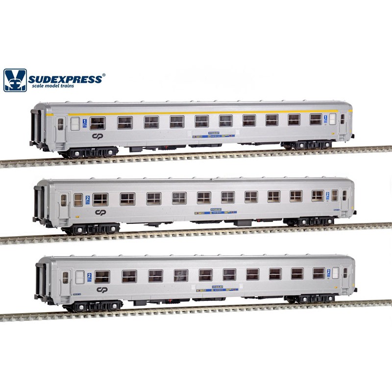 3-coaches set Sorefame, CP. 90s. 3-coaches set Sorefame, CP. 90s.