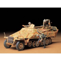Half-track Sd.Kfz.251/1 Ausf.D.
