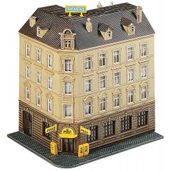 Edificio con ufficio postale.