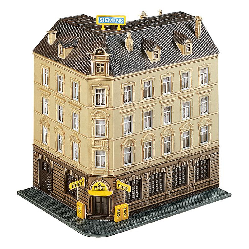 Edificio con oficina de correo.