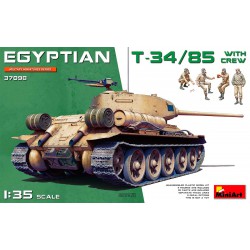 T-34/85 égyptien avec équipage.