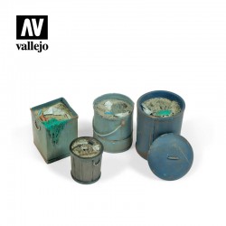 Latas de lixo.