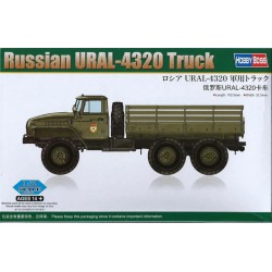 Camión ruso URAL-4320.