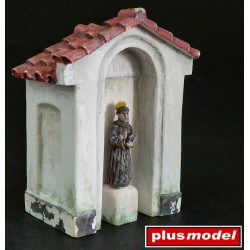 Cappella con statua.