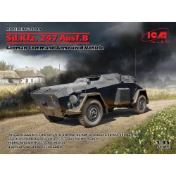 Sd.Kfz.247 Ausf.B. Véhicule blindé de commandement allemand.