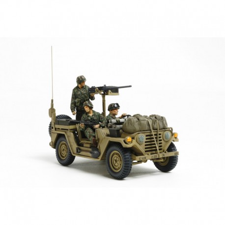 Jeep M151A2.