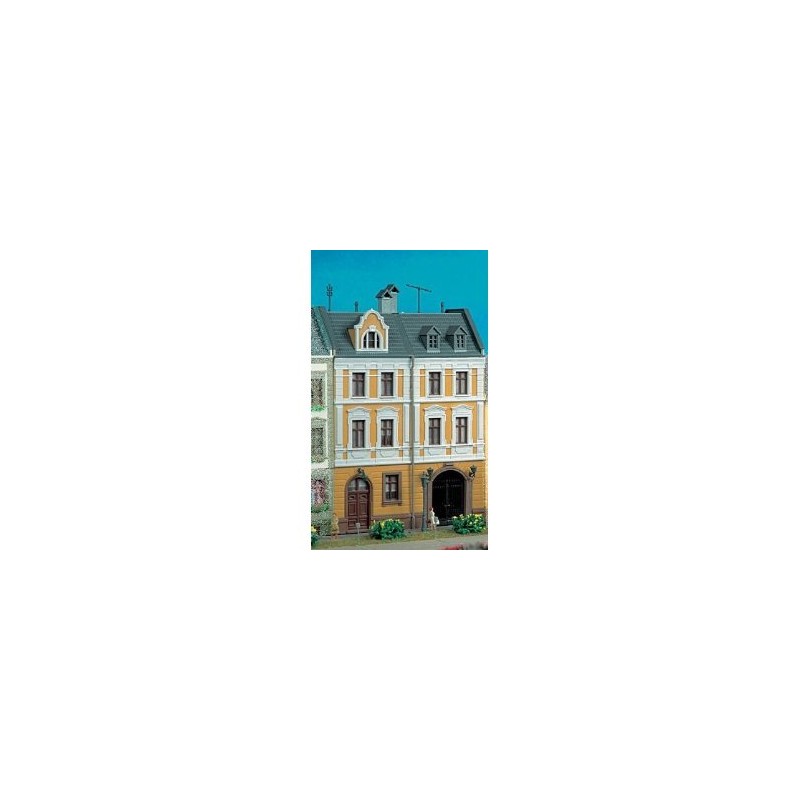 Town house. KIBRI 38389